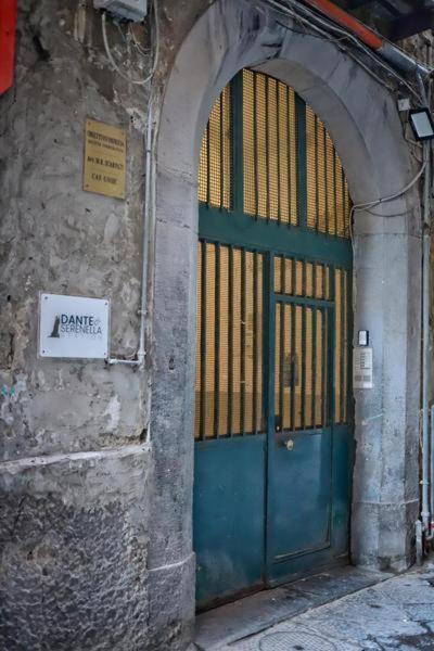 Dante & Serenella Station Napoli Esterno foto